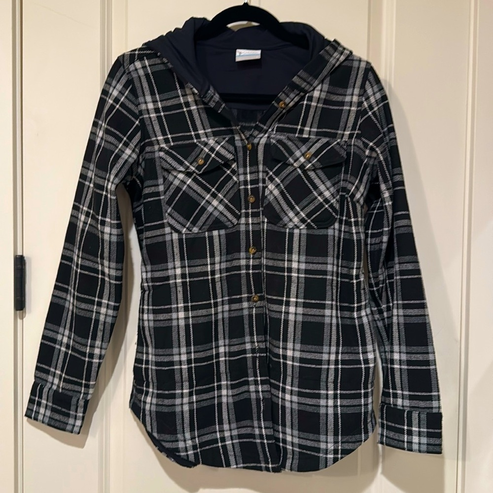 Columbia Sportswear thick flannel short jacket hood and pockets